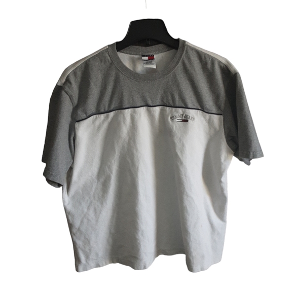 Tommy Hilfiger t-shirt - Picture 1 of 3